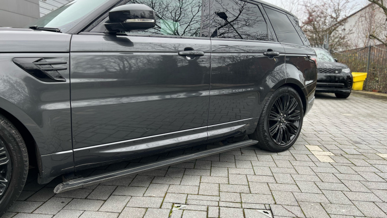 Land Rover Range Rover Sport 3.0 D300 Autobiography Dynamic 5dr Auto Diesel Estate